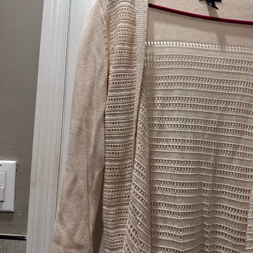 GAP Beige Knit Sweater - Picture 2 of 7